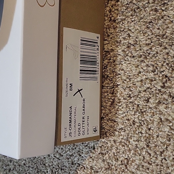 Jessica Simpson embellished ormanda - Picture 4 of 4